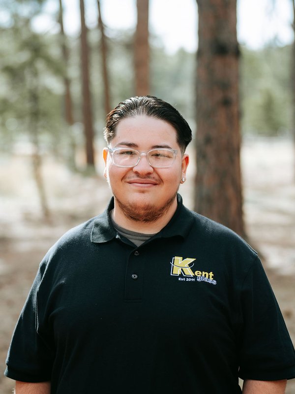 Elijah Valdez, Installer at Kent Glass